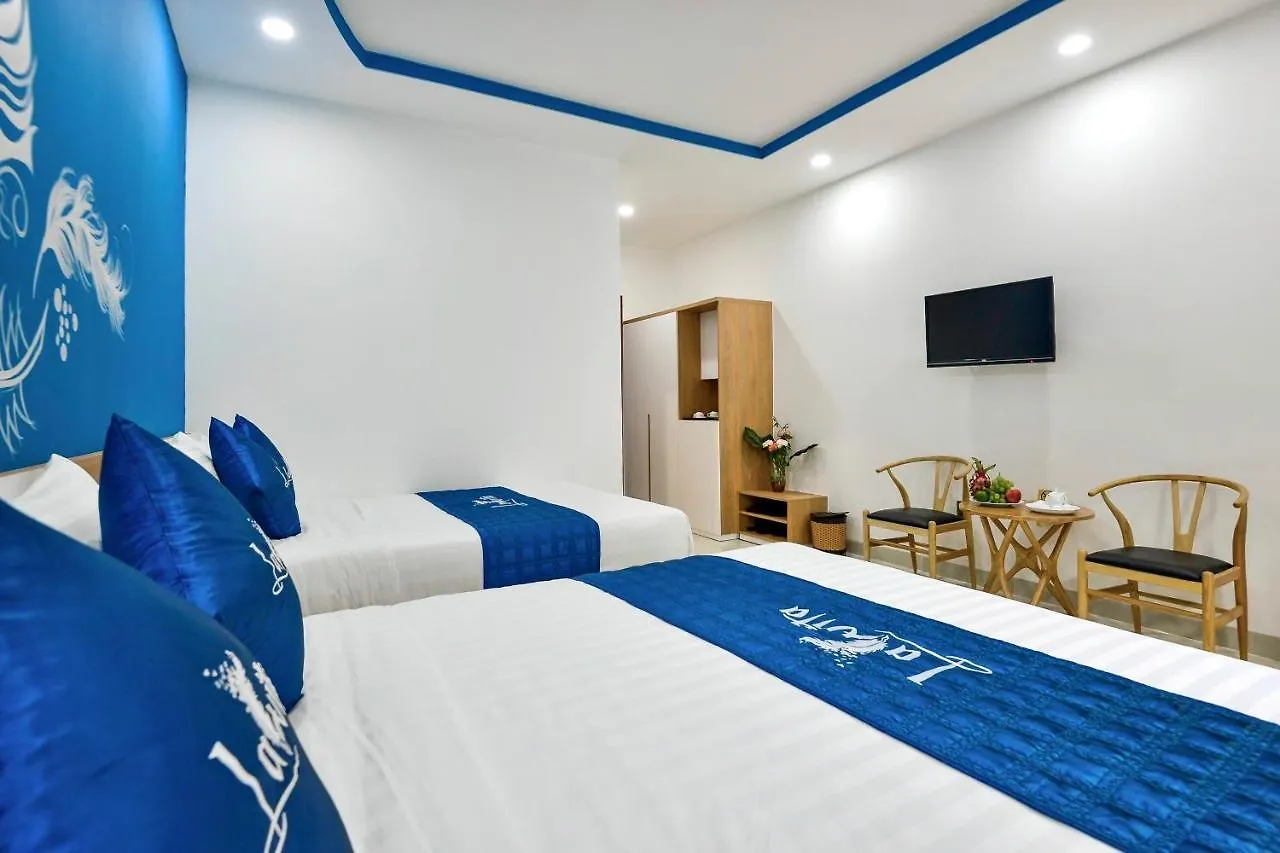 La Vita Hotel Vung Tau 2*,
